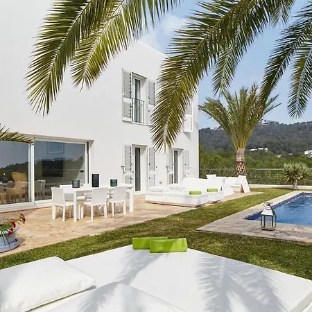 New Stunning In Cap Martinet Santa Eularia des Riu